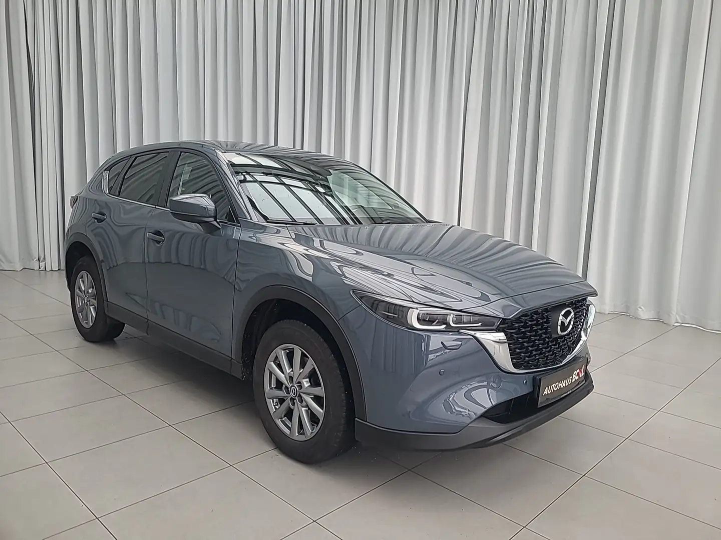 Vehicle image, number 3