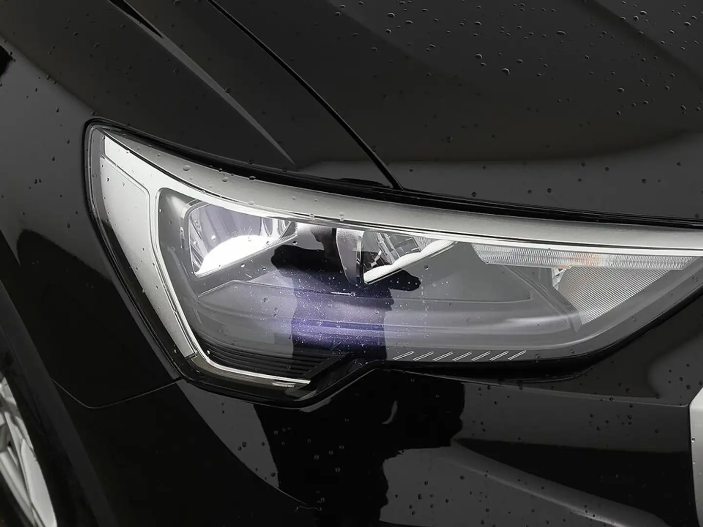 Vehicle image, number 9