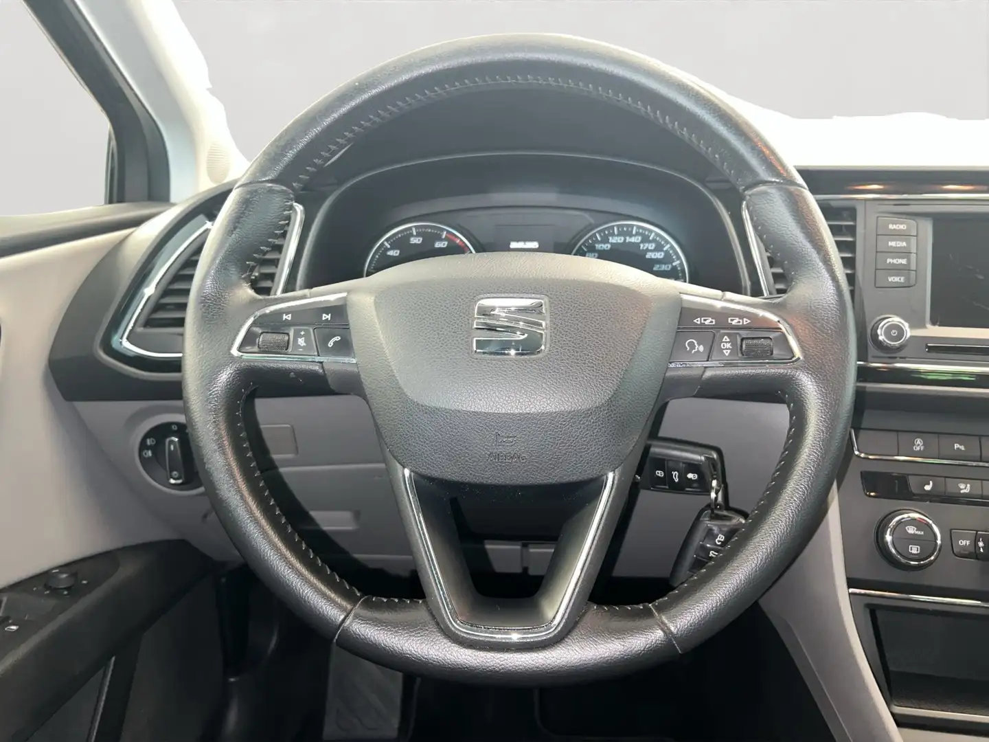Vehicle image, number 9