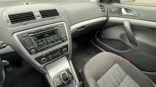 Vehicle image thumbnail, number 14