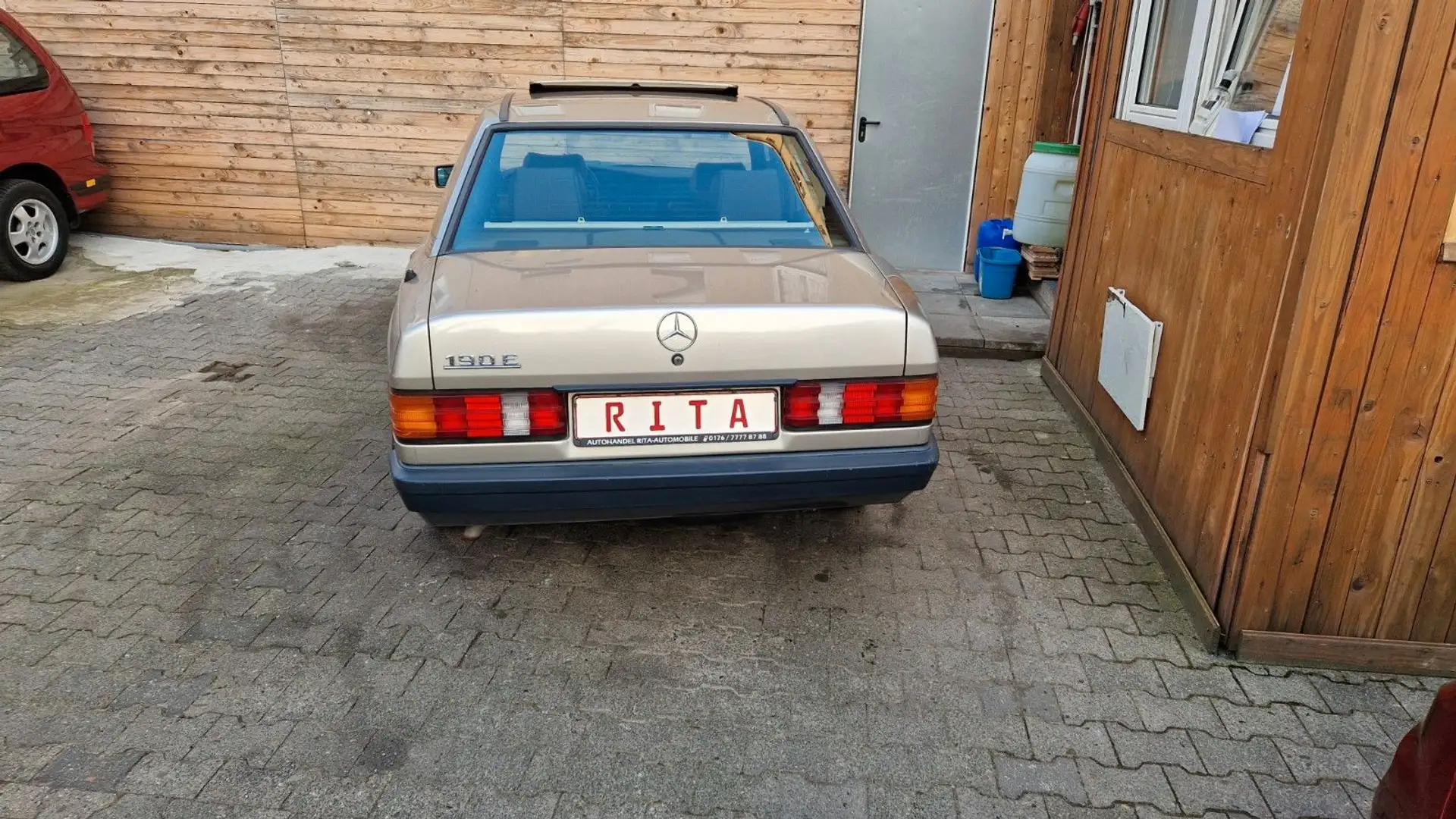 Vehicle image, number 6