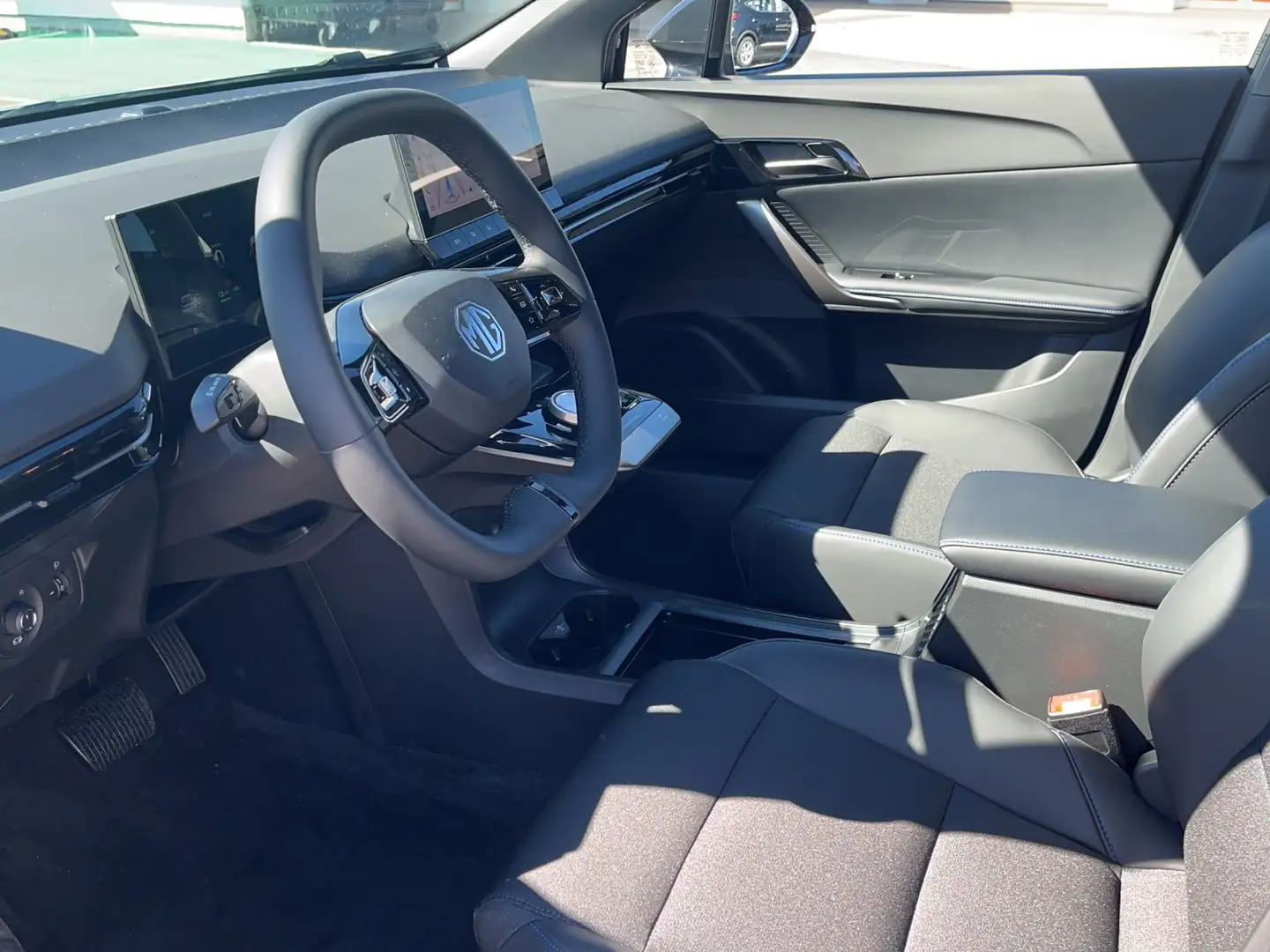 Vehicle image, number 7