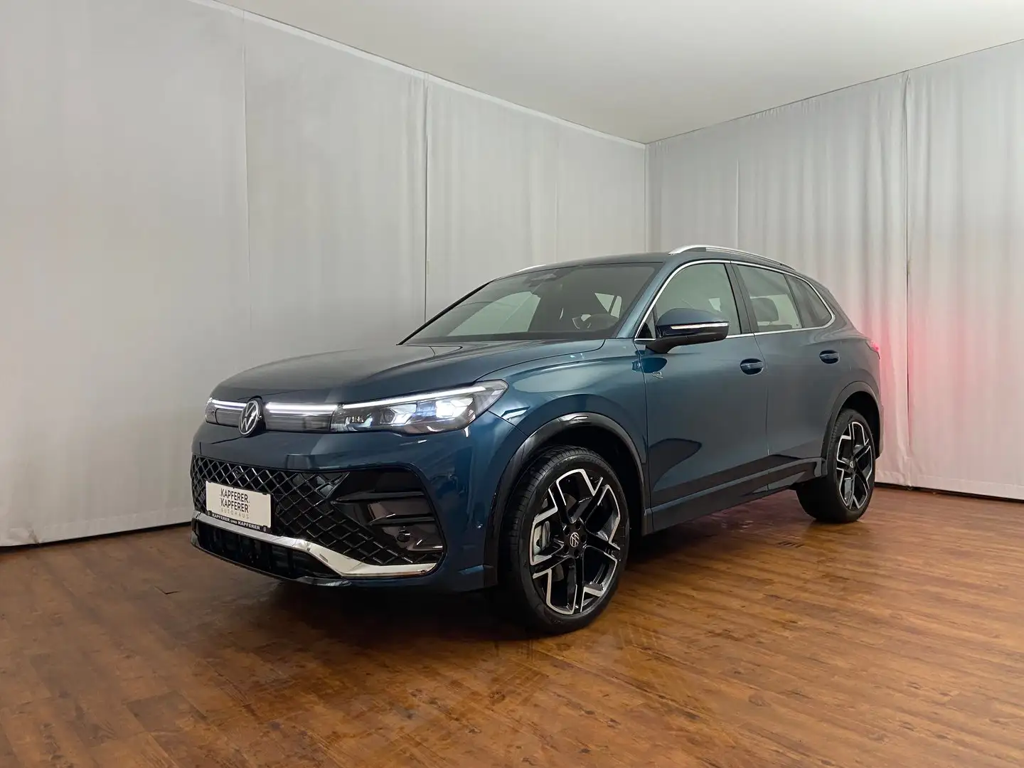 Vehicle image, number 3