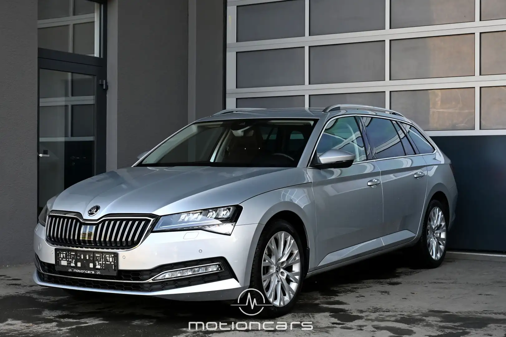 Vehicle image, number 1