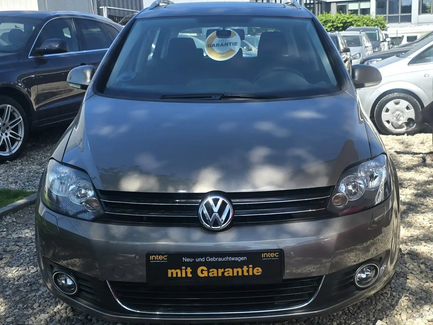 Vehicle image, number 2