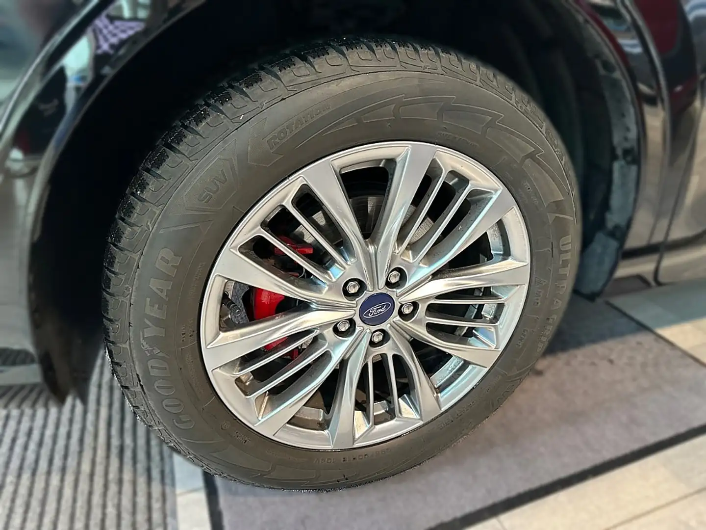 Vehicle image, number 8