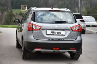 Vehicle image thumbnail, number 5
