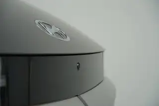 Vehicle image thumbnail, number 6