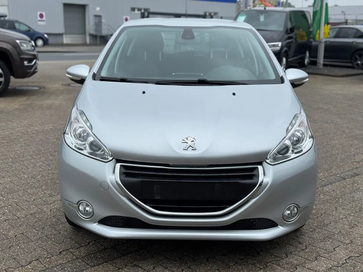 Vehicle image, number 8