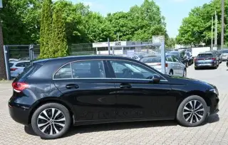 Vehicle image thumbnail, number 4