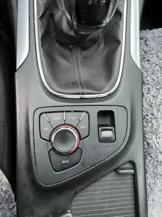 Vehicle image thumbnail, number 15