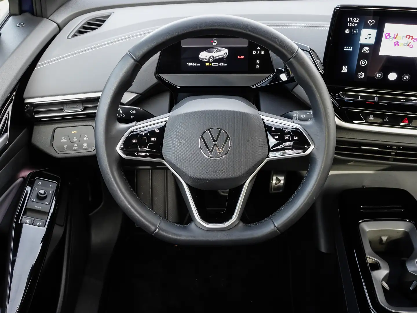 Vehicle image, number 14