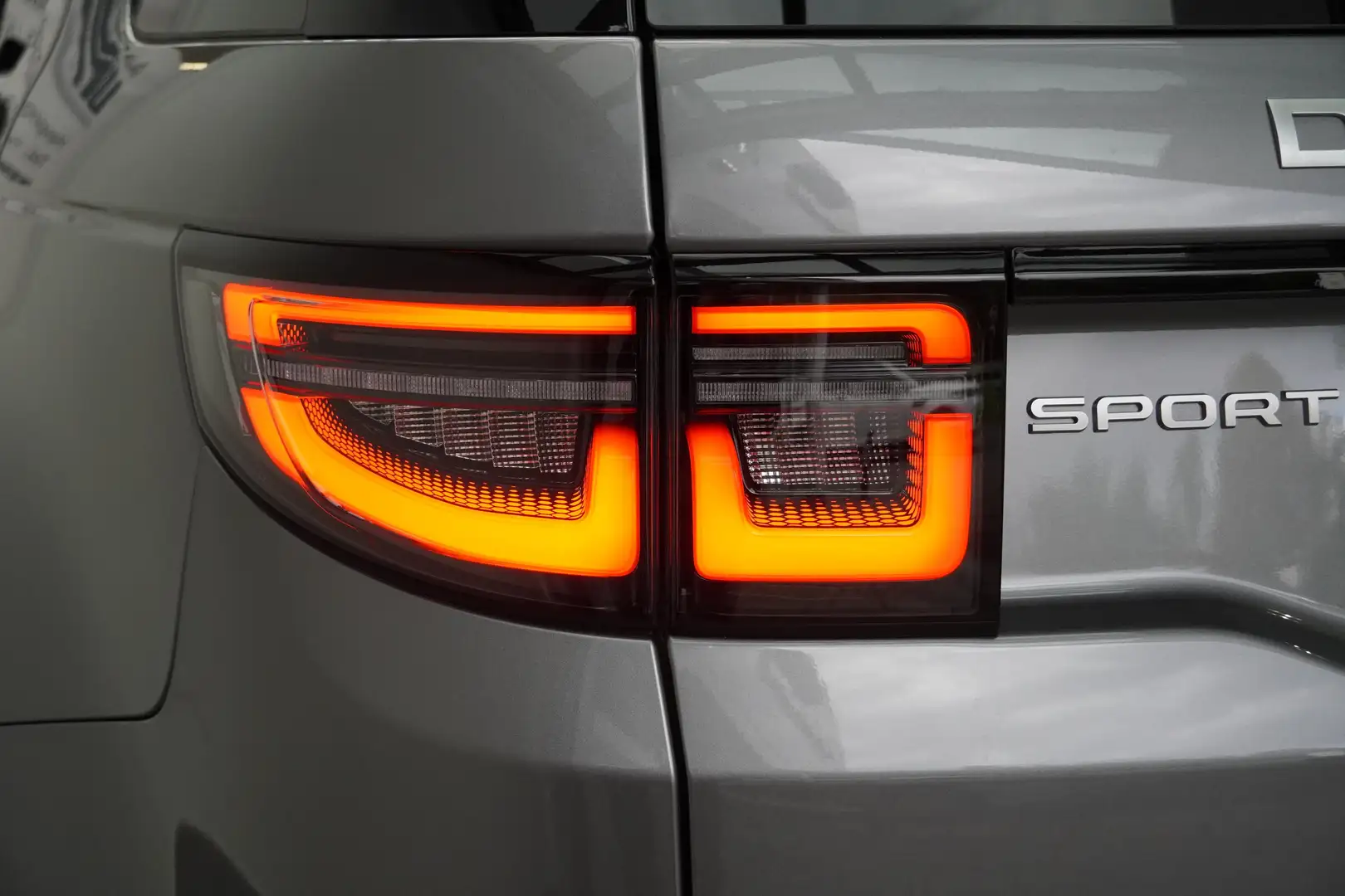 Vehicle image, number 12