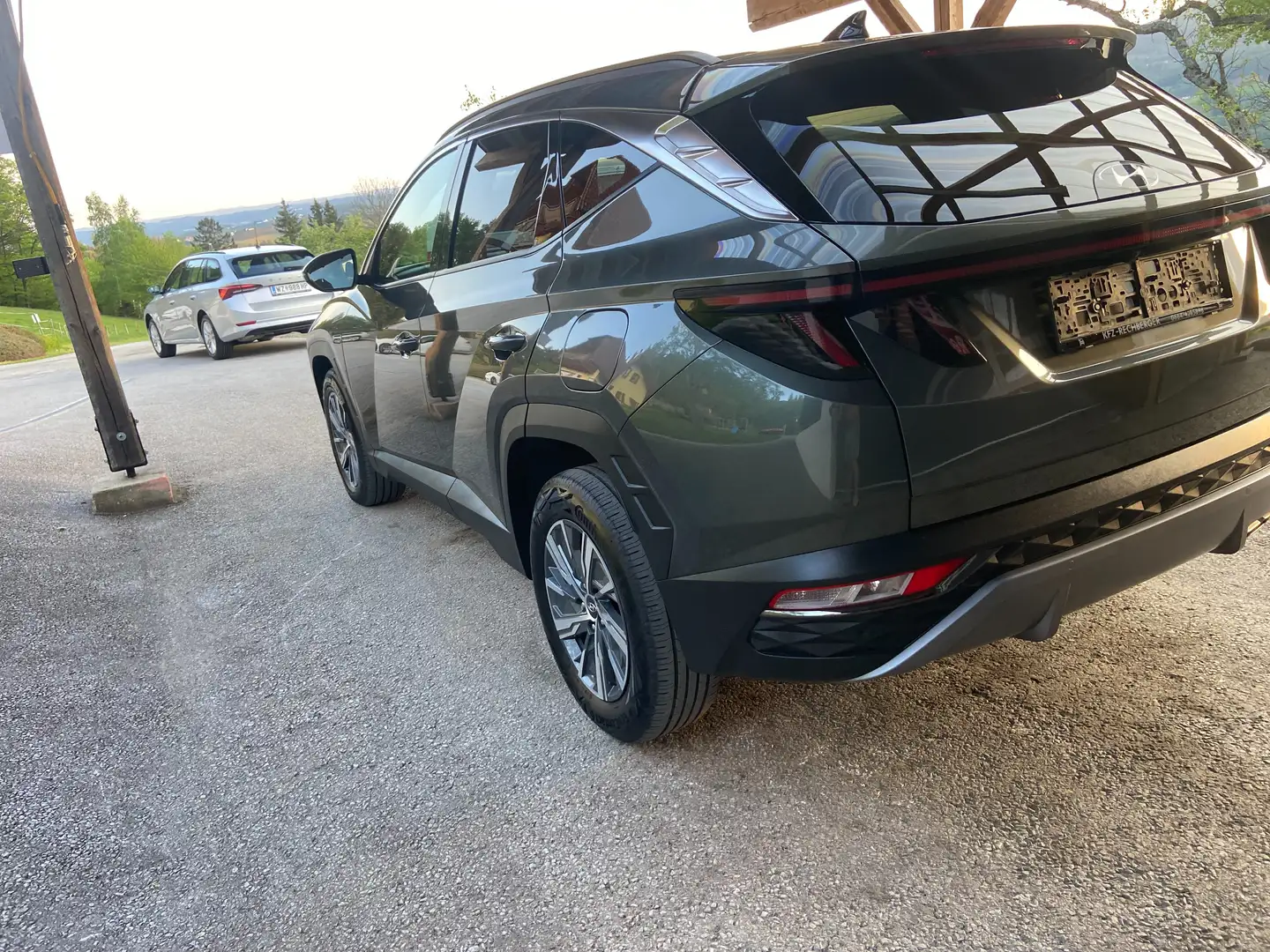 Vehicle image, number 6