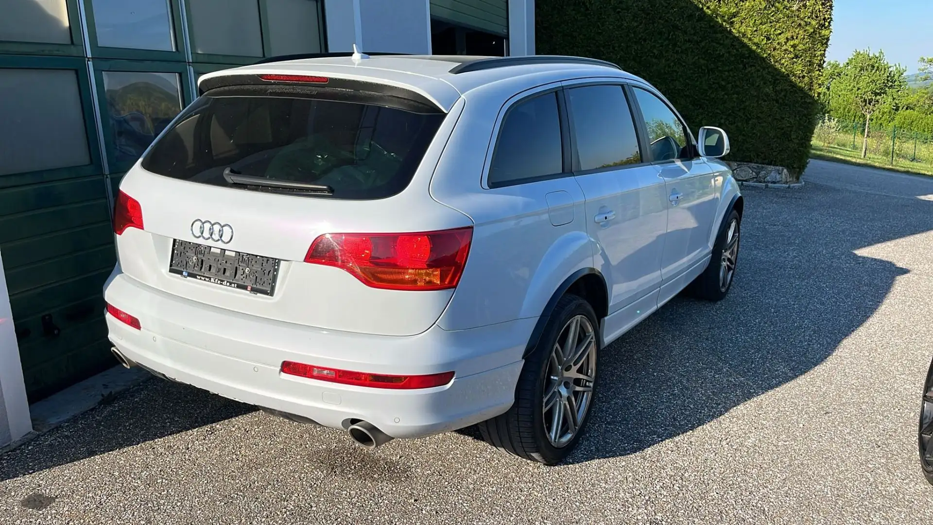 Vehicle image, number 2