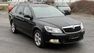 Vehicle image thumbnail, number 7
