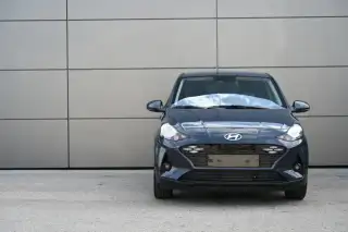 Vehicle image thumbnail, number 2