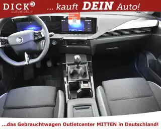 Vehicle image thumbnail, number 8