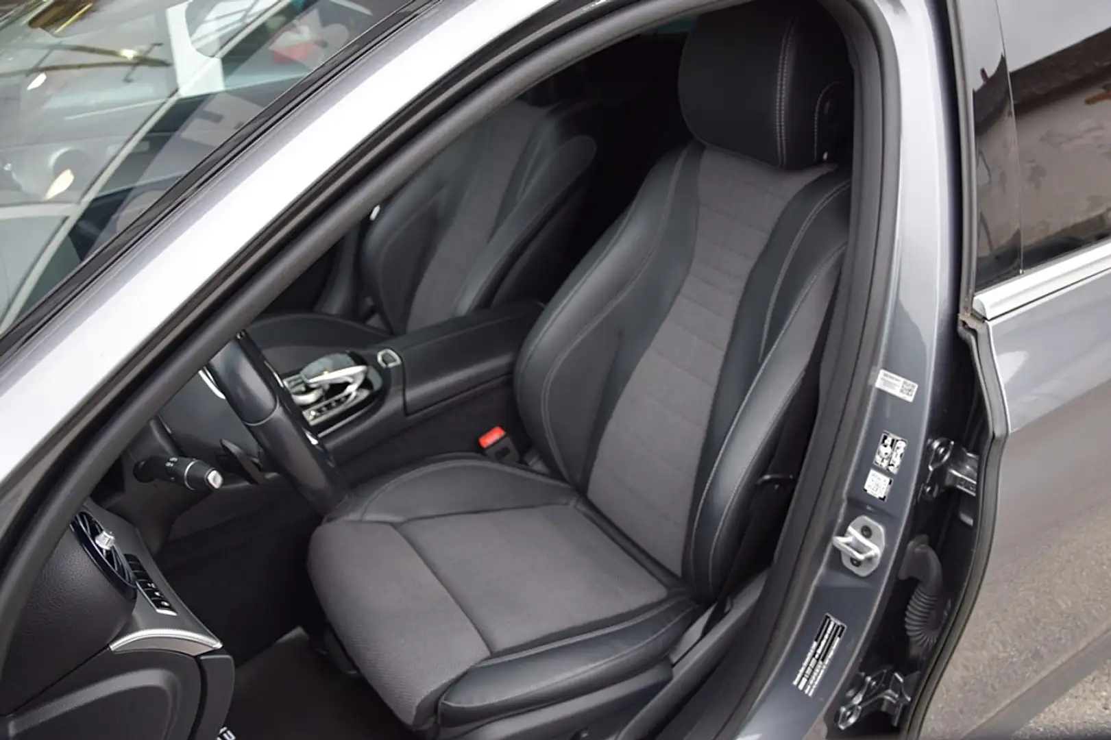 Vehicle image, number 13