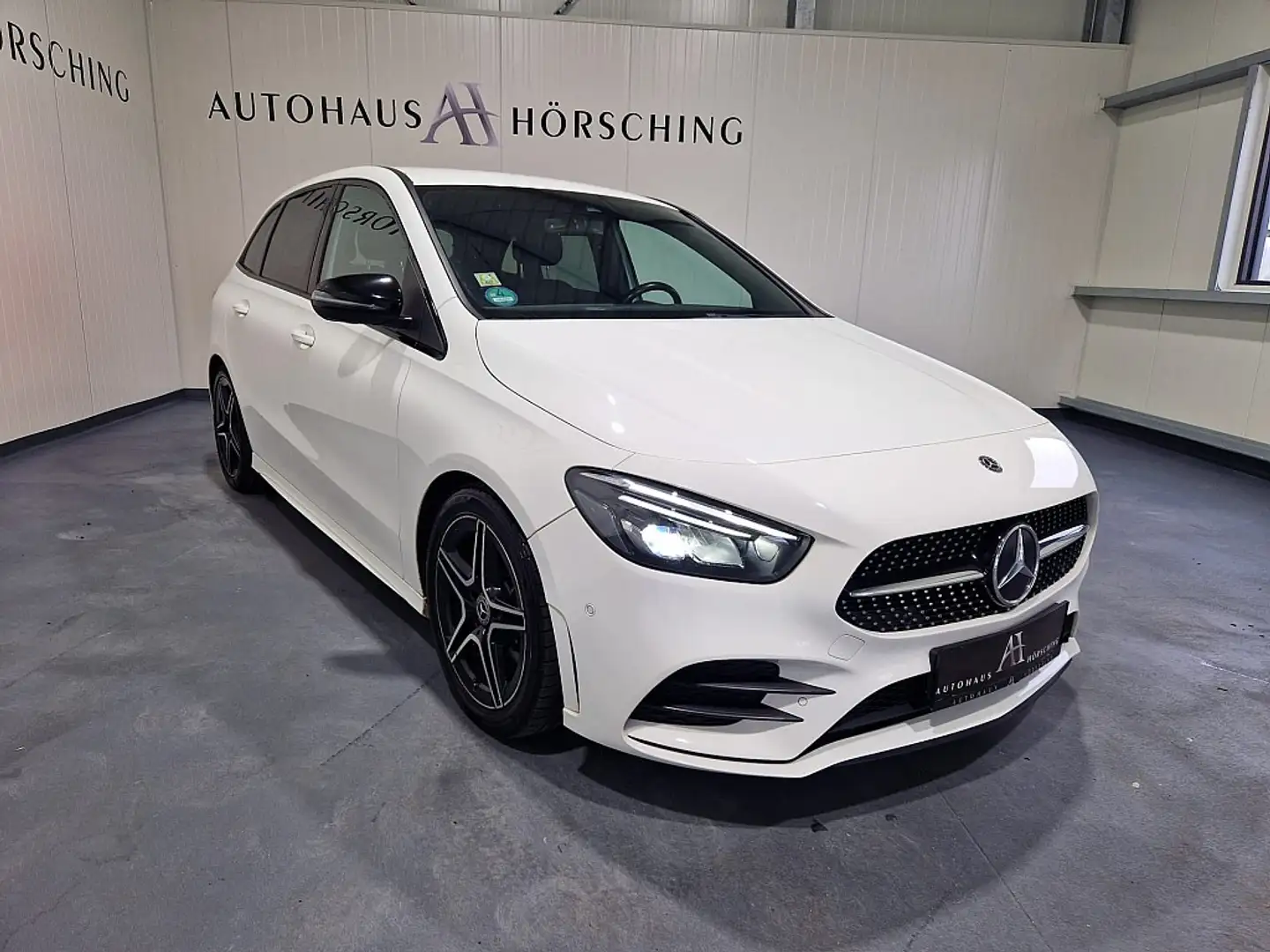 Vehicle image, number 1