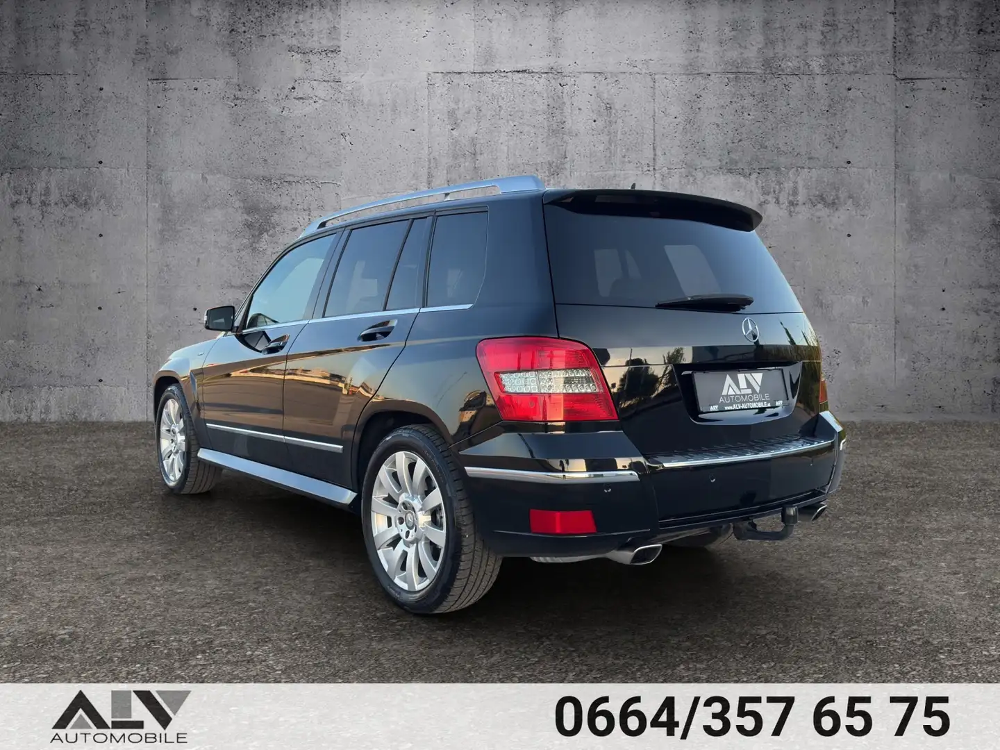 Vehicle image, number 3