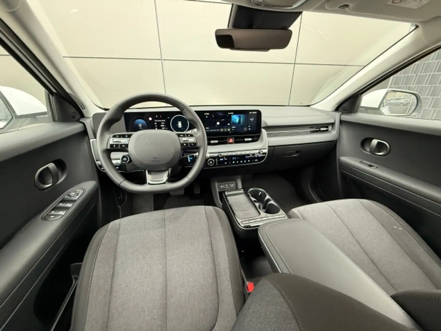 Vehicle image, number 9