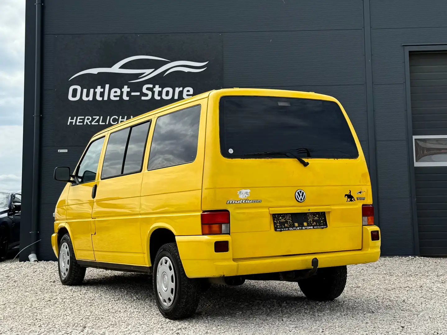 Vehicle image, number 5