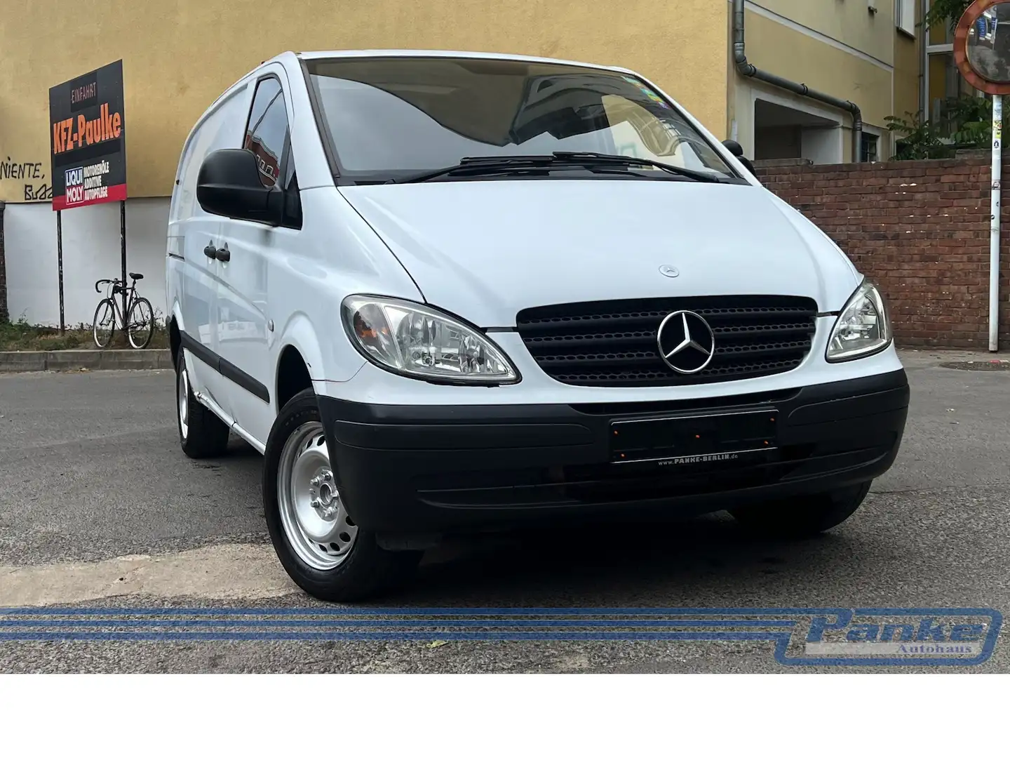 Vehicle image, number 1