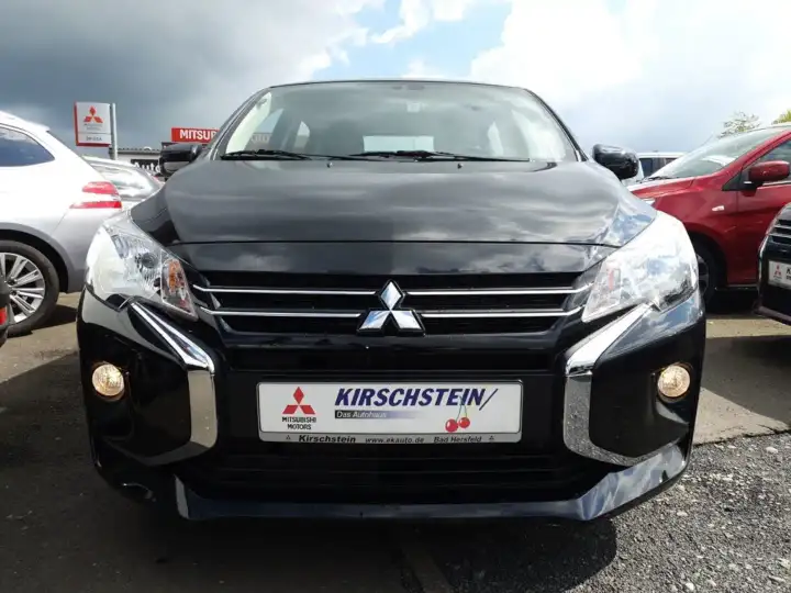 Additional image of the vehicle