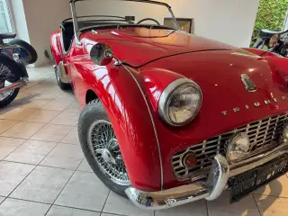 Vehicle image thumbnail, number 7