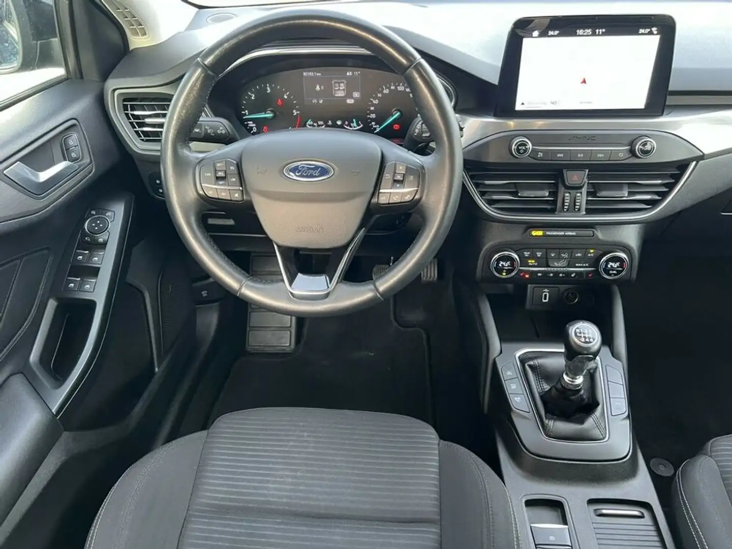 Vehicle image, number 14