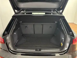 Vehicle image thumbnail, number 9