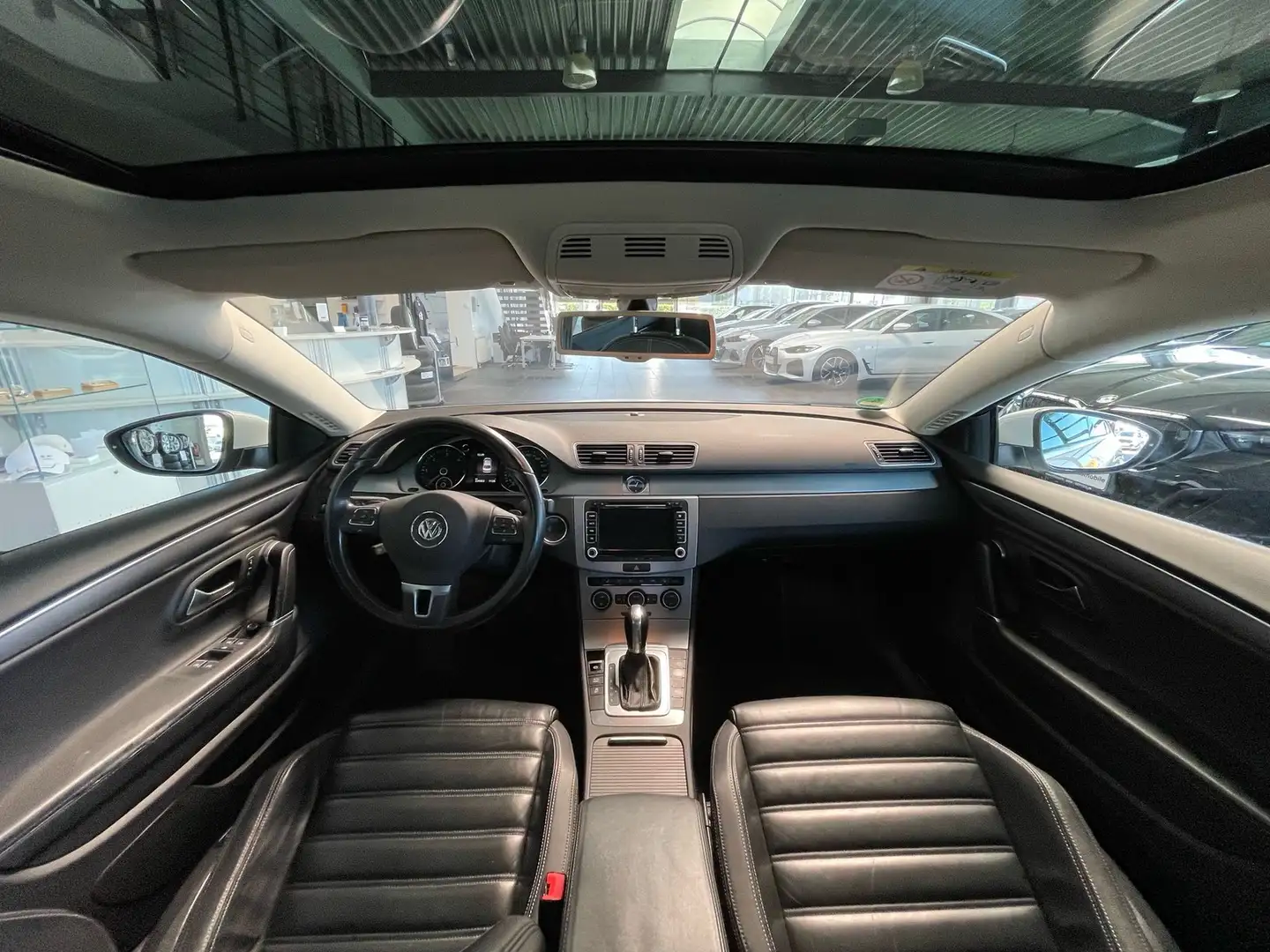 Vehicle image, number 10
