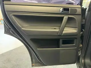 Vehicle image thumbnail, number 7