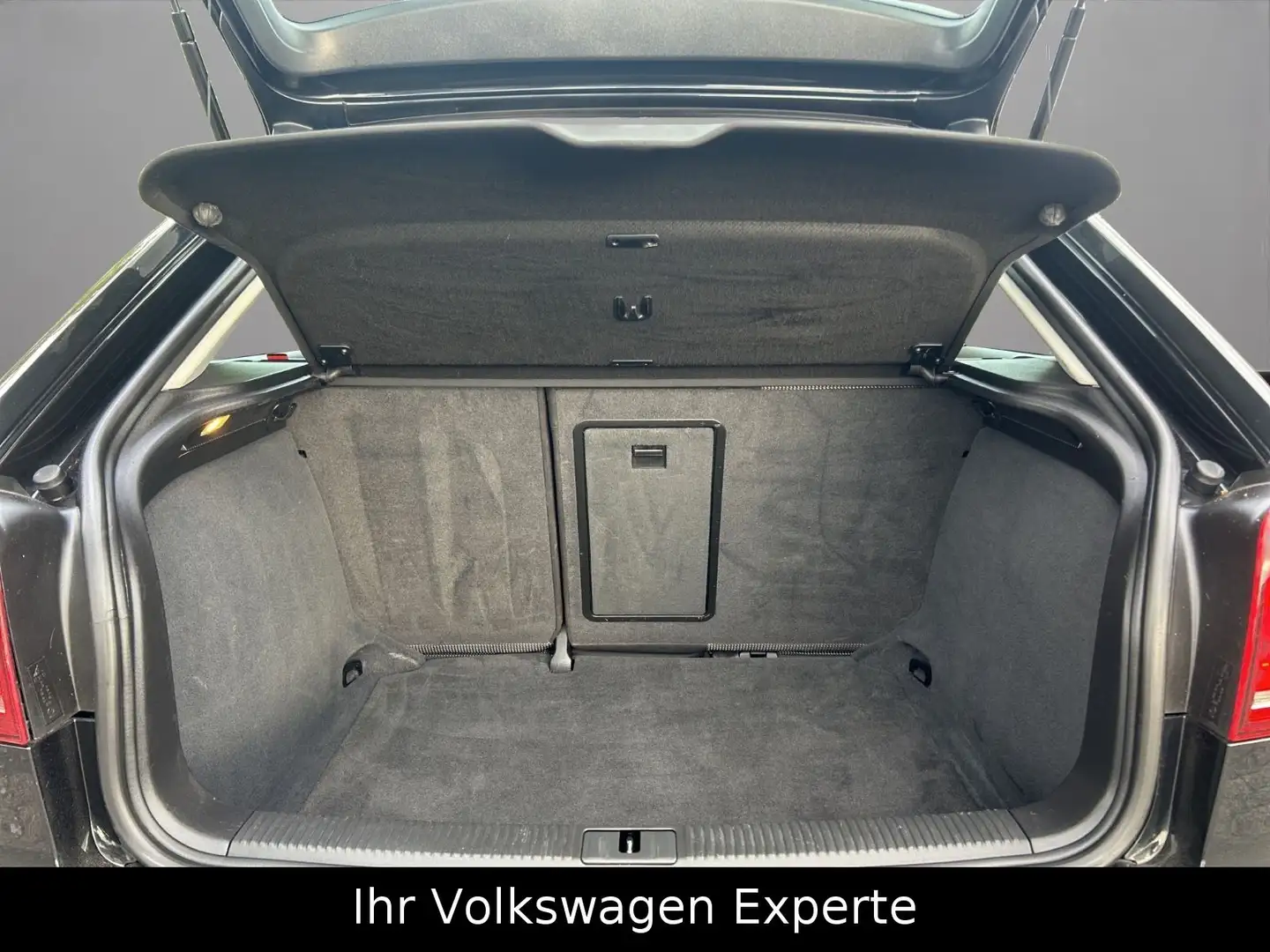 Vehicle image, number 13