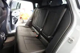 Vehicle image thumbnail, number 9