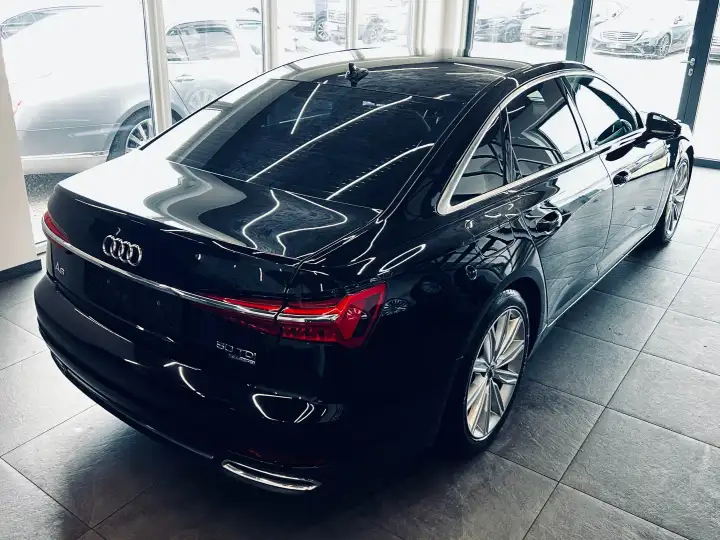 Additional image of the vehicle