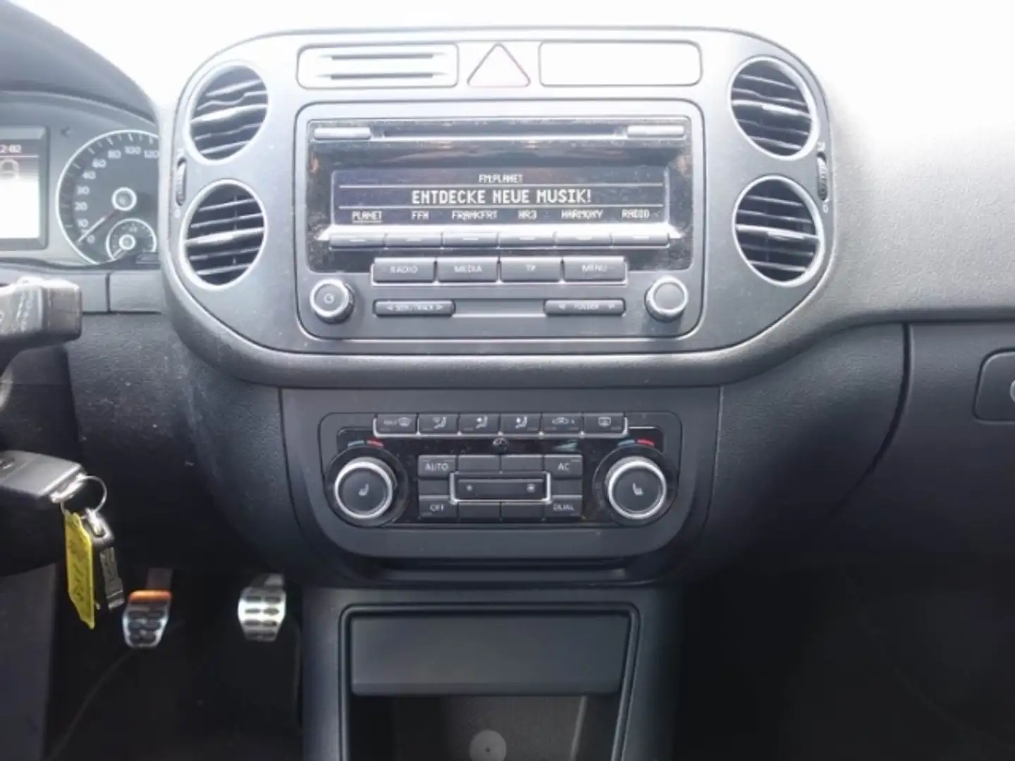 Vehicle image, number 7