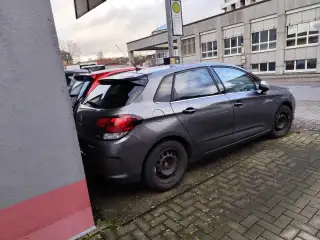 Vehicle image thumbnail, number 5