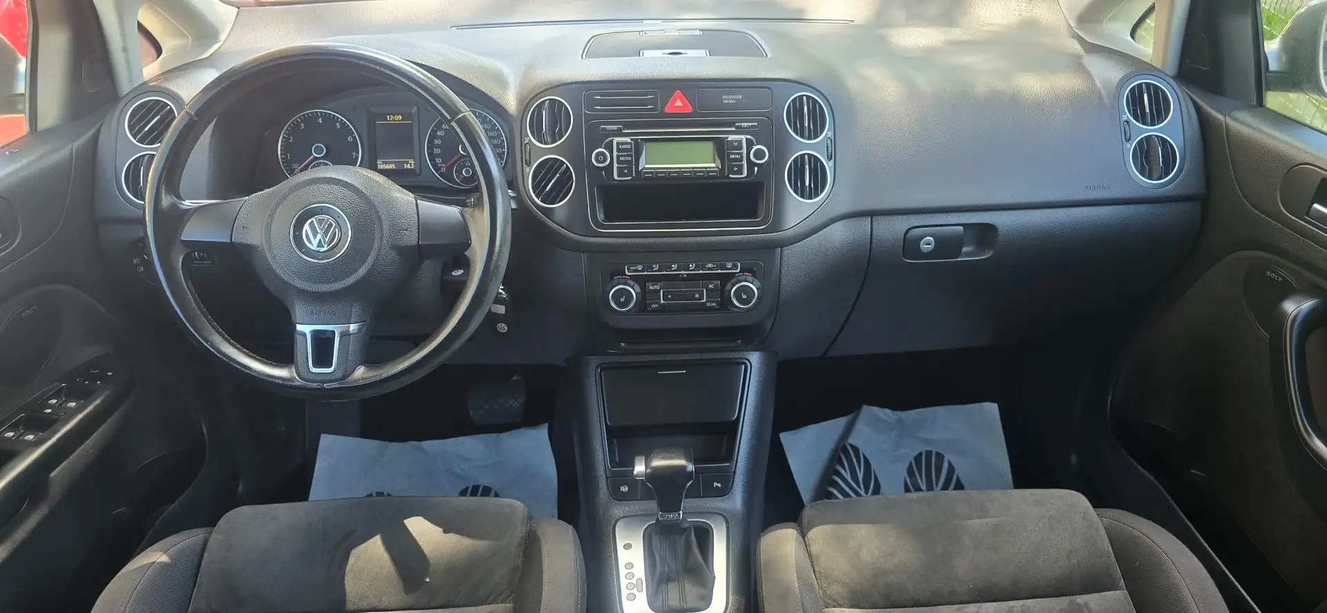 Vehicle image, number 13