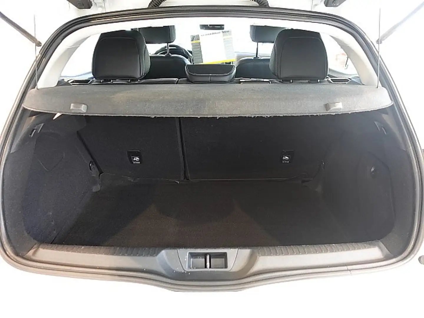 Vehicle image, number 5
