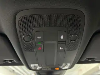 Vehicle image thumbnail, number 7