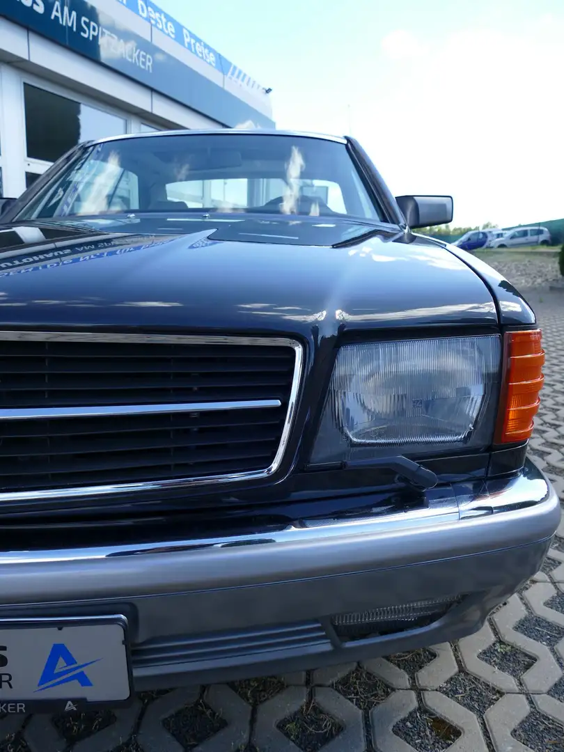 Vehicle image, number 8