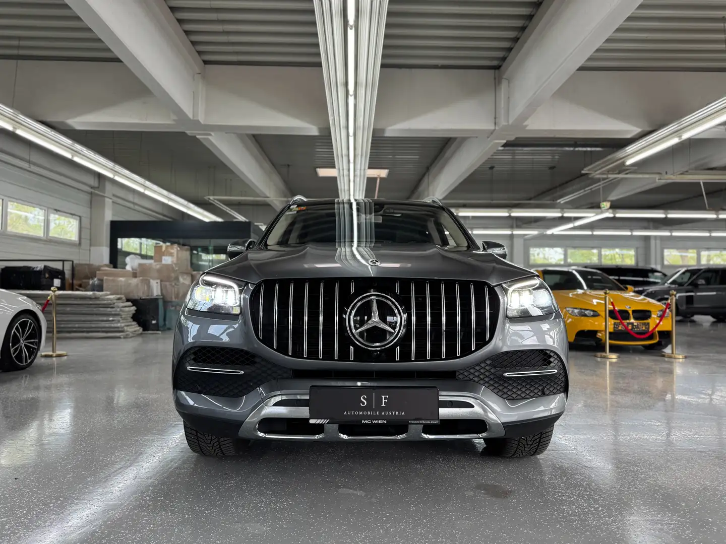Vehicle image, number 2