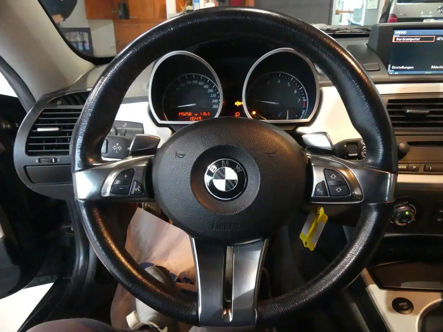 Vehicle image, number 13