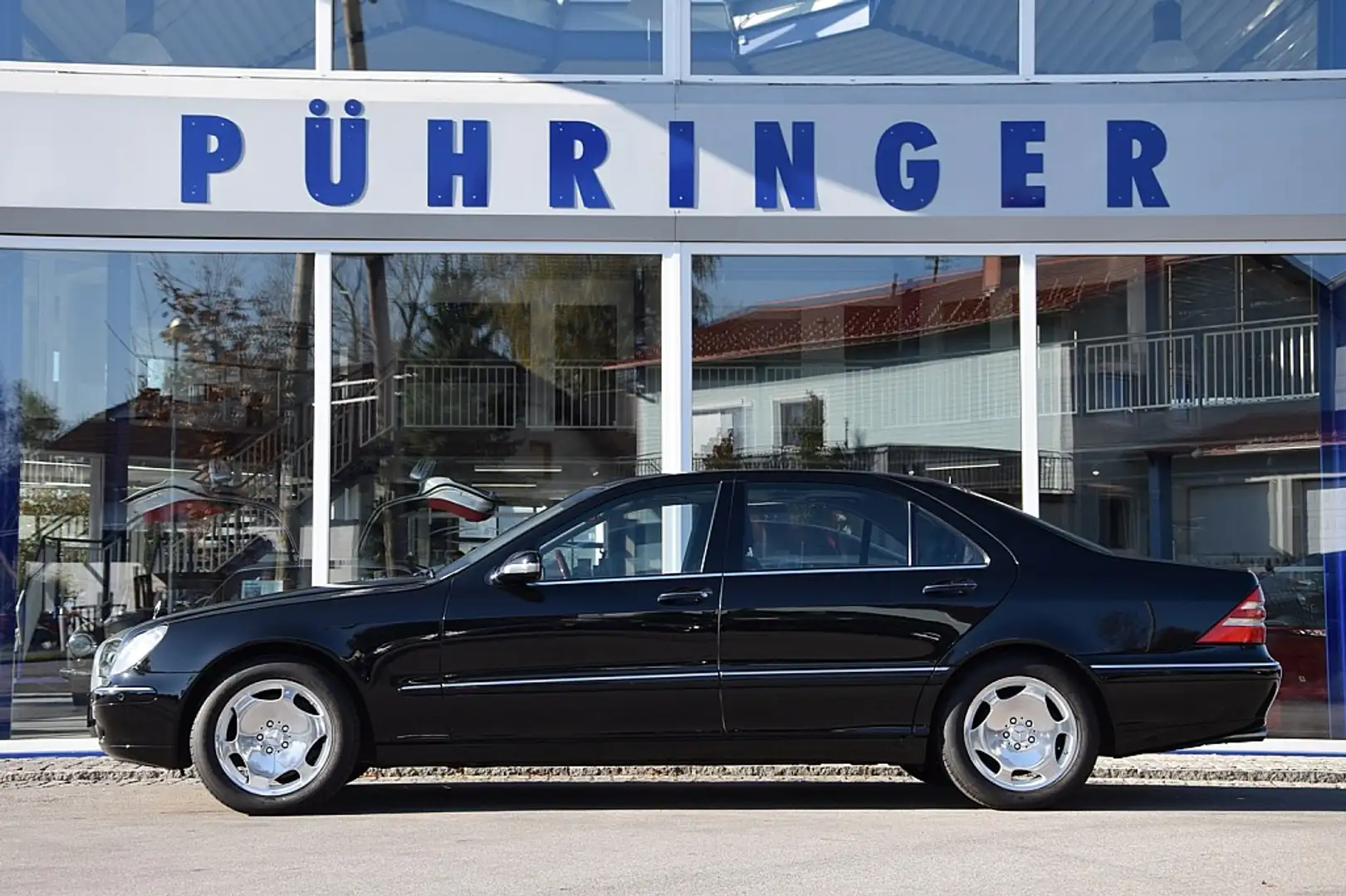 Vehicle image, number 1