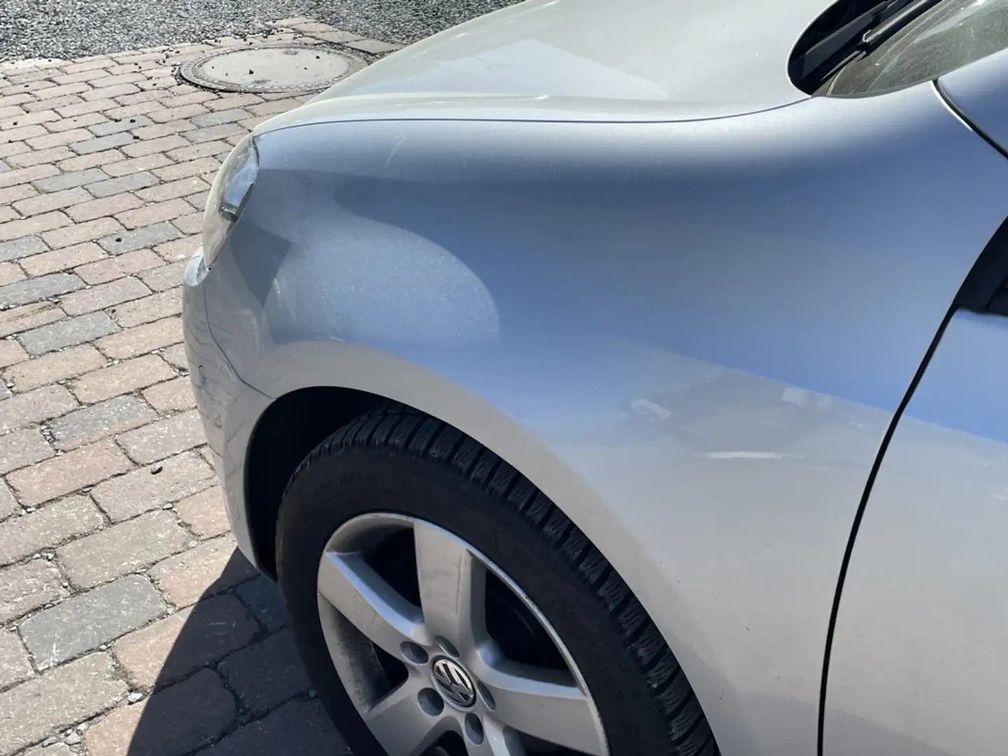 Vehicle image, number 8