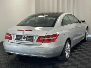 Vehicle image thumbnail, number 8