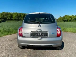 Vehicle image thumbnail, number 4