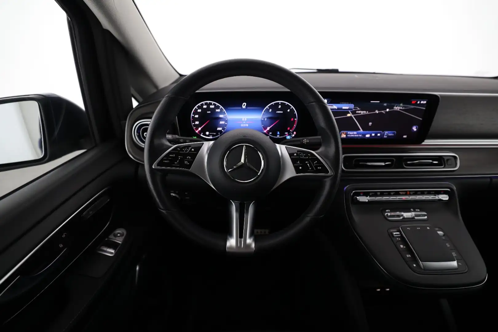 Vehicle image, number 9